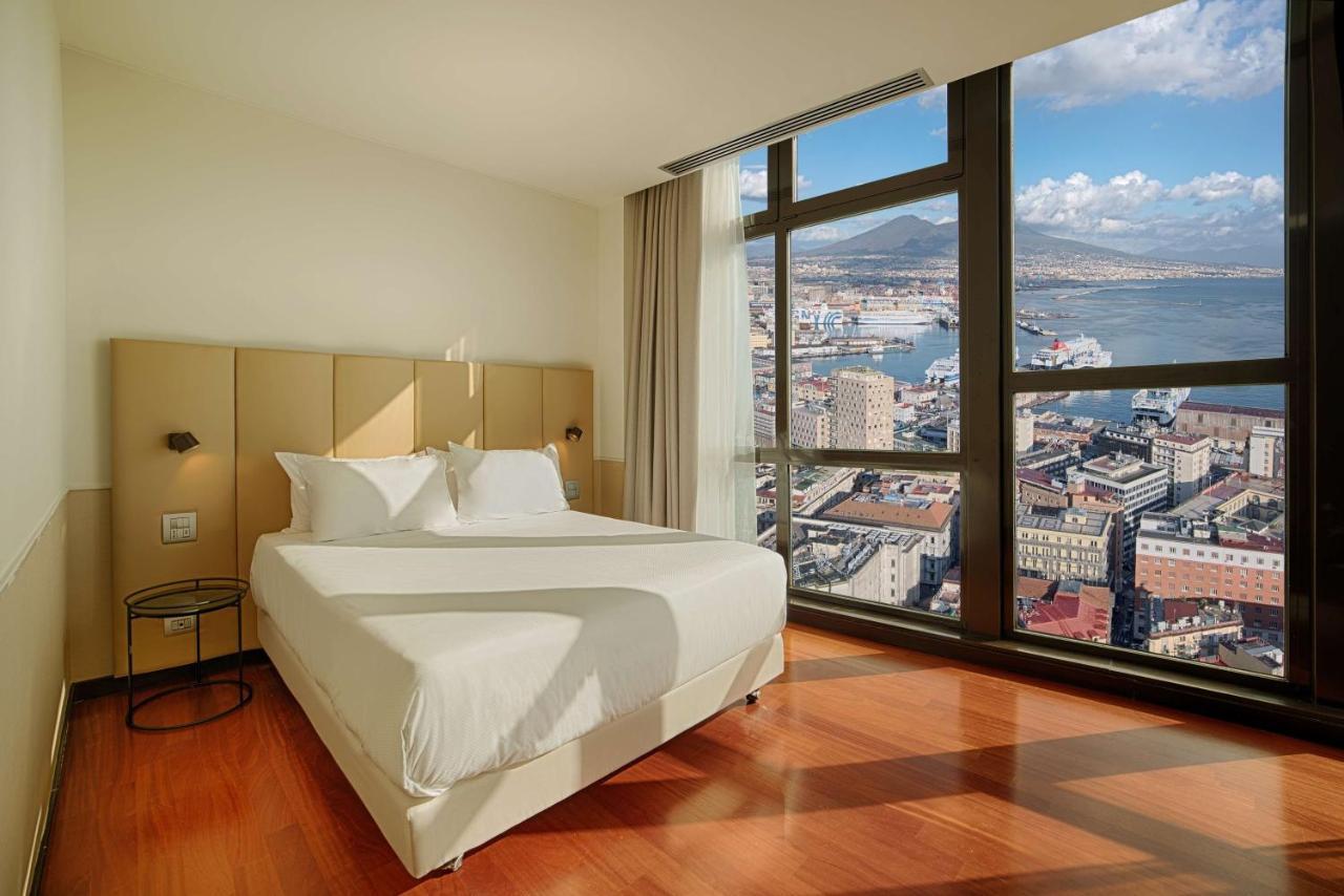 Nh Napoli Panorama Hotel Esterno foto